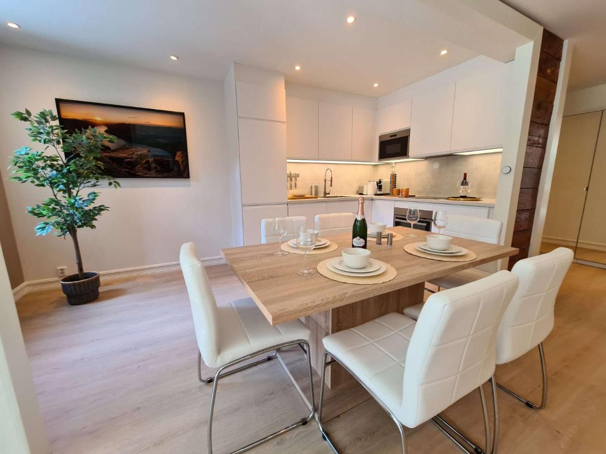 Center Charm In Exclusive Eiganes - Modern & Spacious Leilighet *